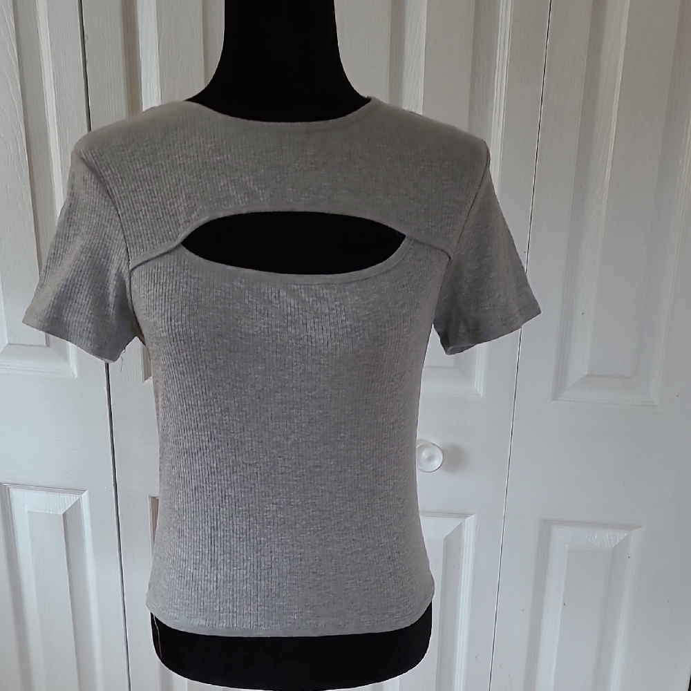 Olympia Activewear Gray Cut-Out Short Sleeve Tee, Size L but runs small